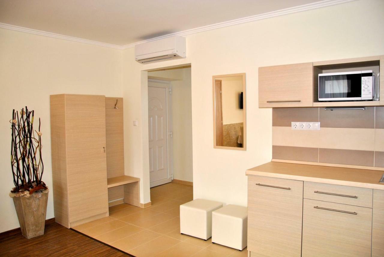 Gyula Var Premium Apartman Exterior photo